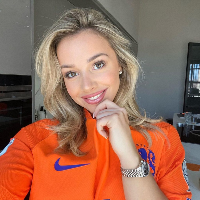 3CFAFAD8-BC8A-4479-AB36-5BA604F5F303