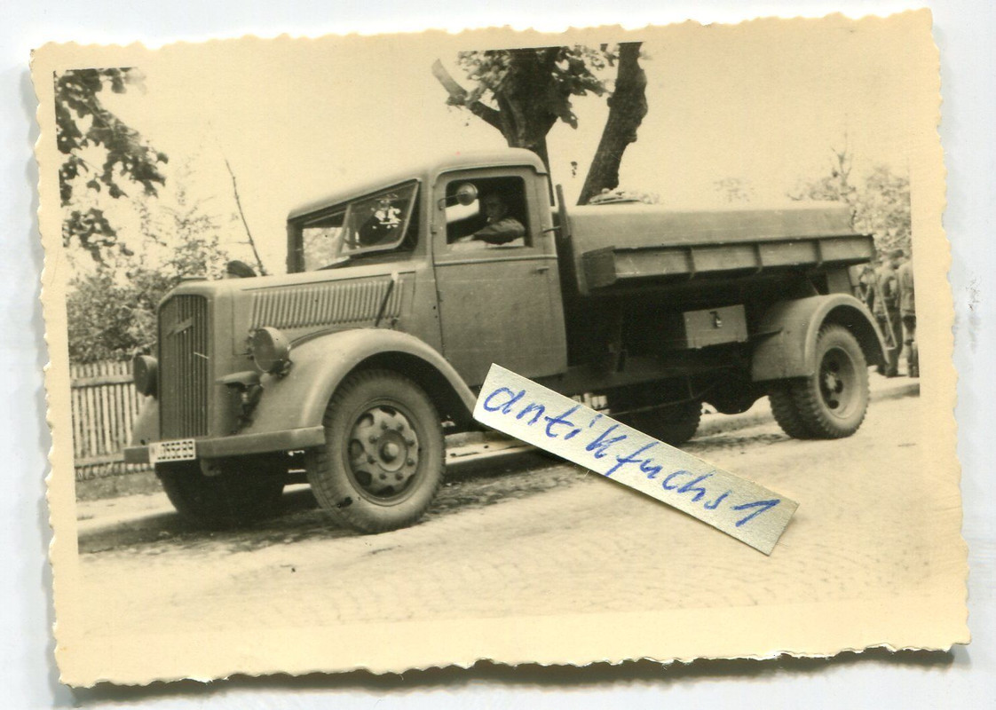 Opel Blitz Militär-Tankwagen-LKW der Luftwaffe im 2.WK