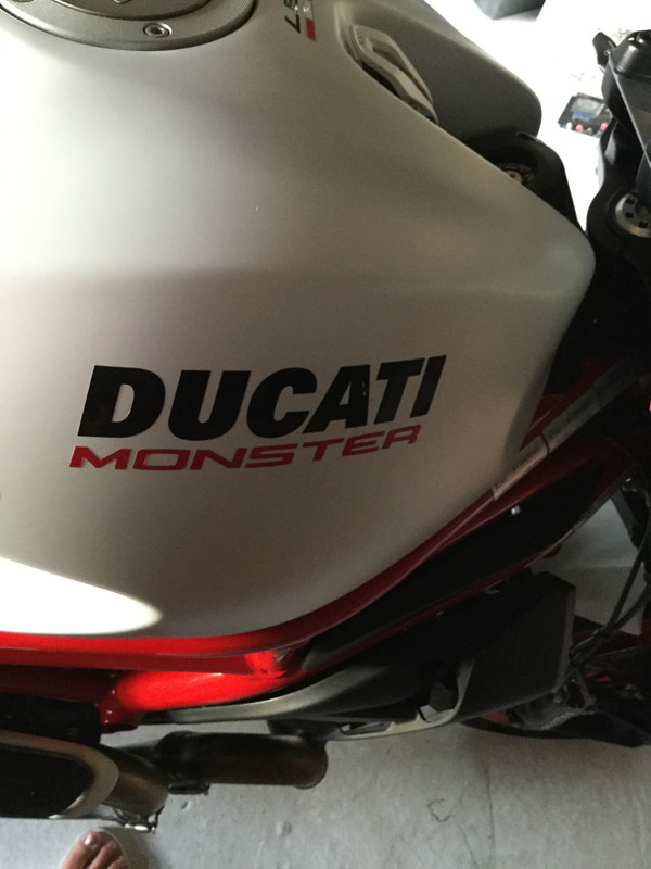 7D720043-4781-4DD9-8916-0C47A36366E3