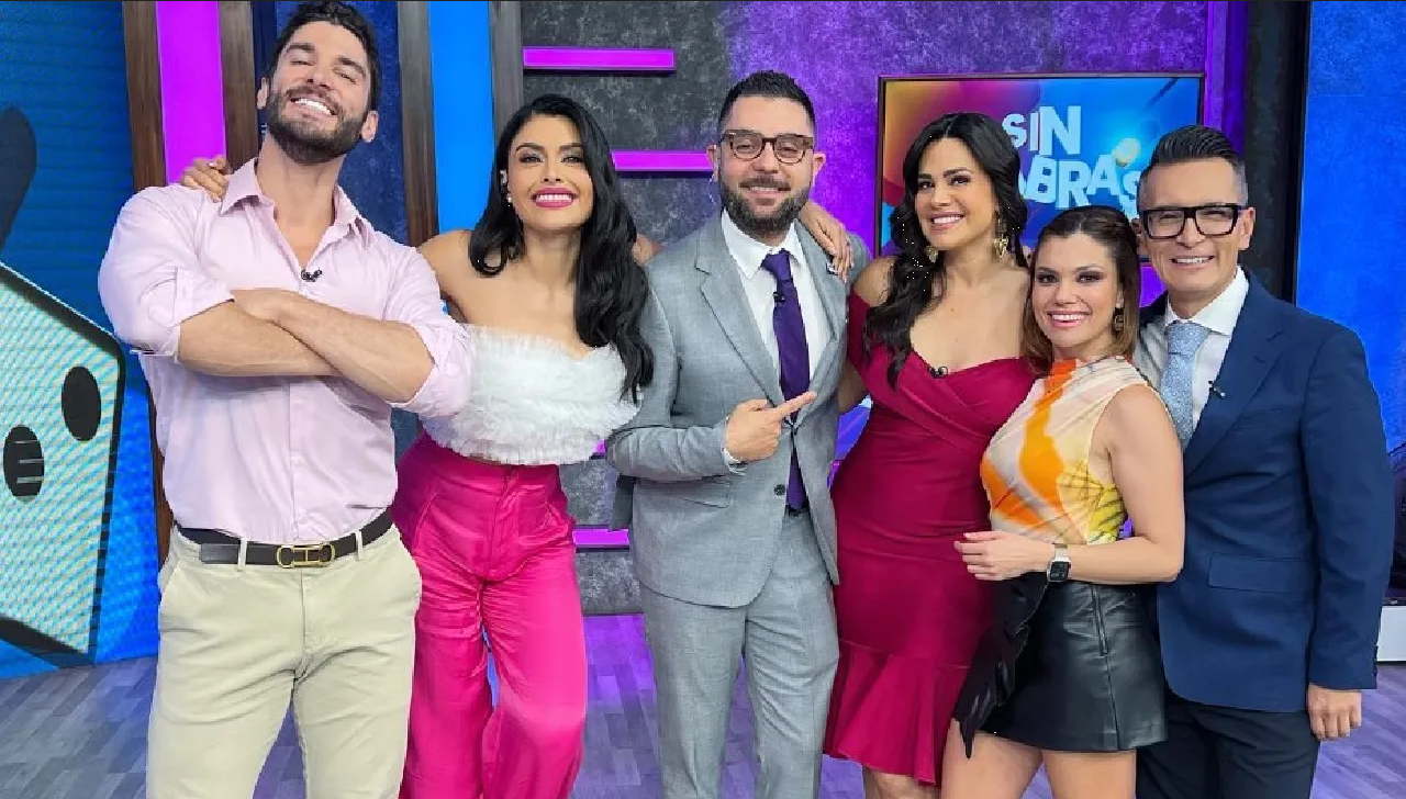 Conductora de VLA se burla y humilla a su compañero “en vivo”, lo llama “marrano”