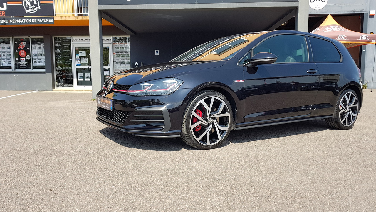 31924656_819588504915836_1491534583034806272_o