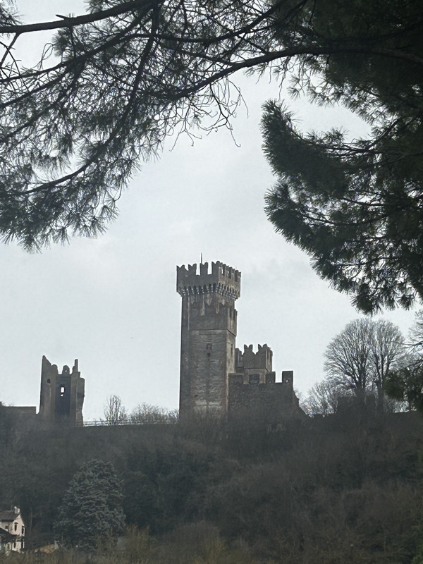 BD6B7A95-DA21-4E4E-9A54-987D8551E9BF