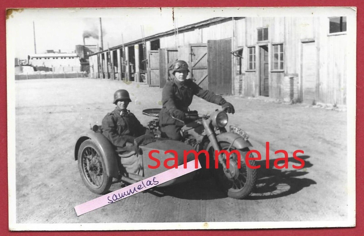WK2 Foto Kradschütze Krad mit Sozius Beiwagen WH-208389 Kradmelder
