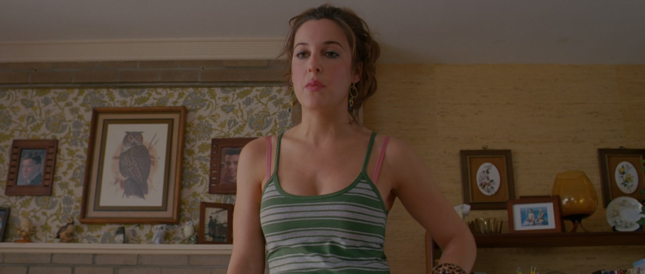 She's Out of My League (2010) (1080p BluRay x265 FreetheFish)-1