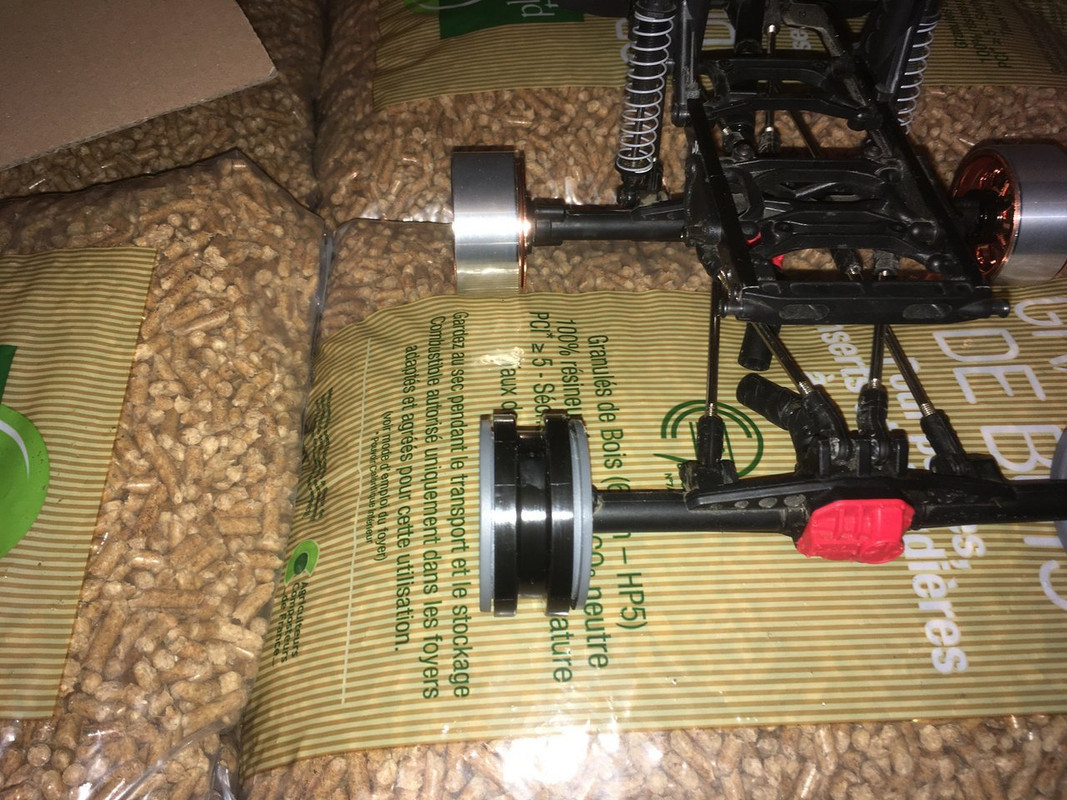 UMG 6x6 Axial IMG-2062