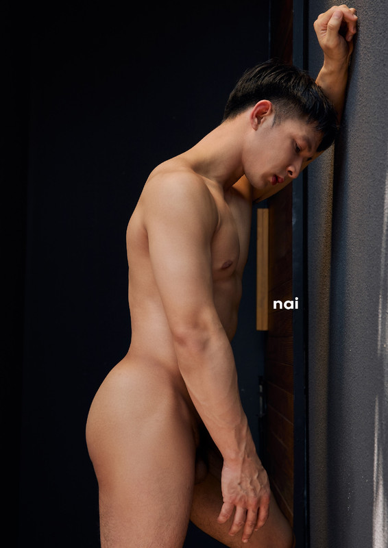 090