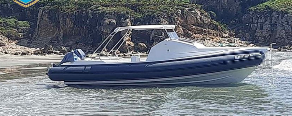 ΠΕΡΙΕΡΓΗ ΣΥΛΛΗΨΗ ΤΟΥΡΚΟΥ ΜΕ ΠΛΑΣΤΑ ΤΑΞΙΔΙΩΤΙΚΑ ΕΓΓΡΑΦΑ 