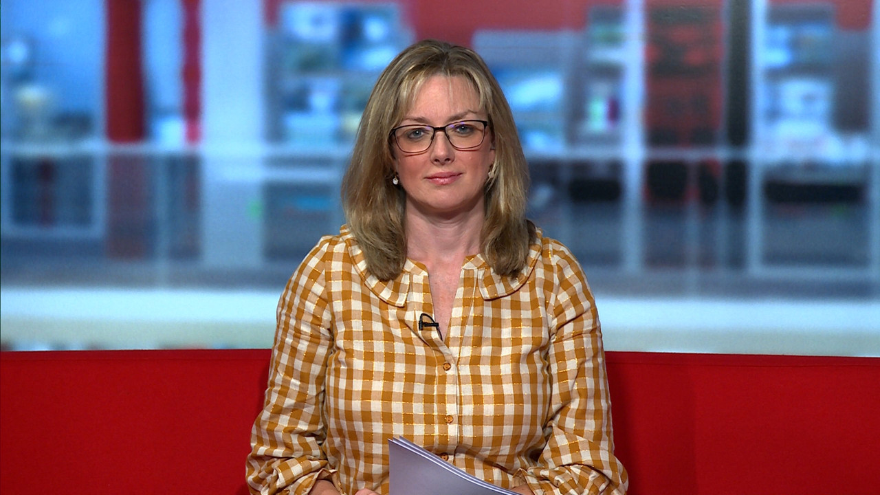 10.25 - 06.00.00 - Breakfast. The BBC's Breakfast programme features ....ts_snapshot_11.09.582