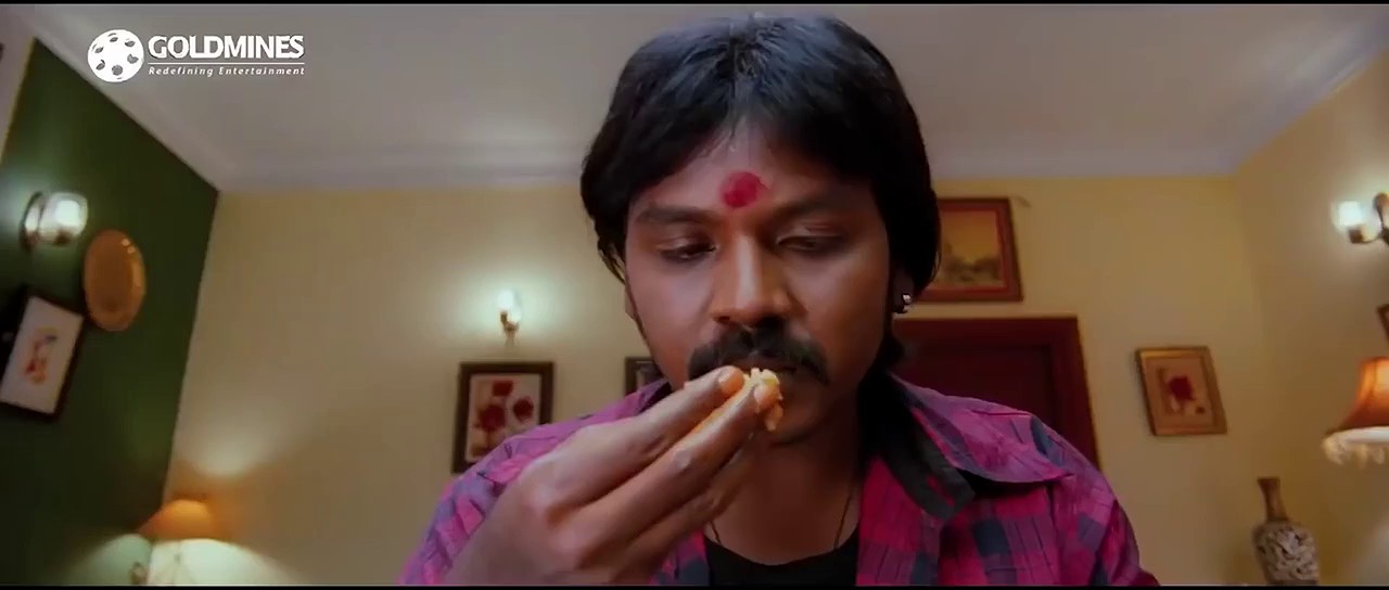 Kanchana-2011-Hindi-Web-Rip-720p-x264-AVC-AAC-2ch-mkv-0004