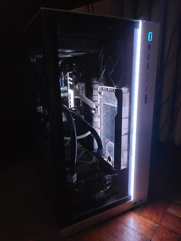 C94C7006-F83A-4A23-B623-90A3A6DC8B26