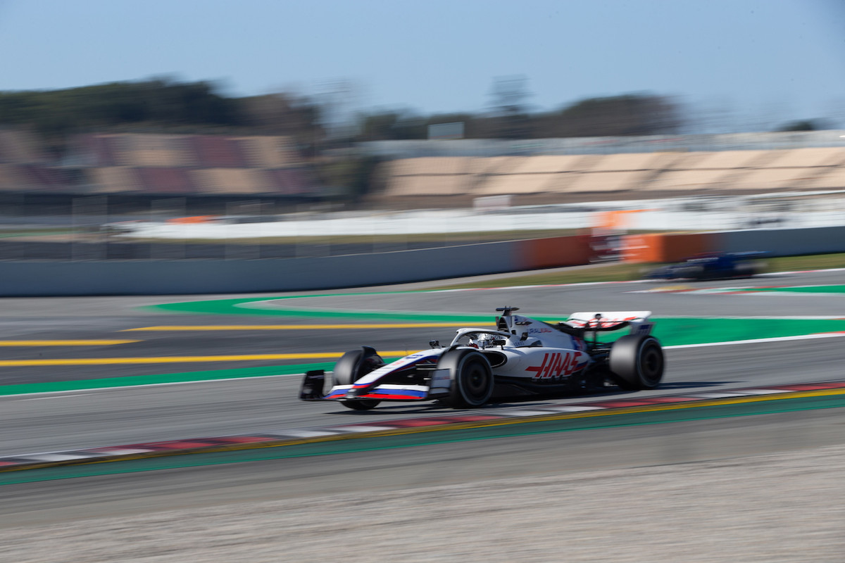 [Imagen: f1-test-barcellona-gallery-day1-349.jpg]