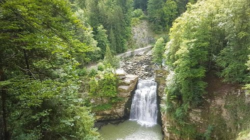 Chaine Youtube de Mon Jura - Page 3 Saut-du-doubs