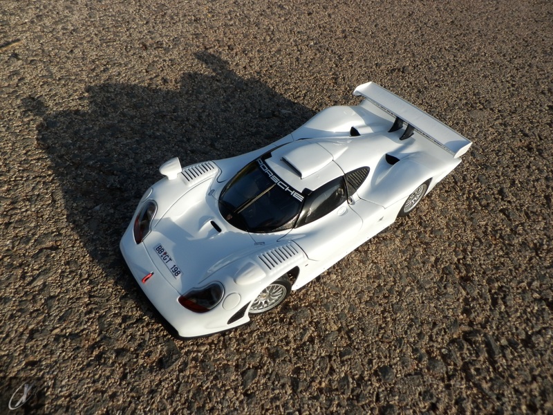Porsche 911 GT1 Strassenversion (4)