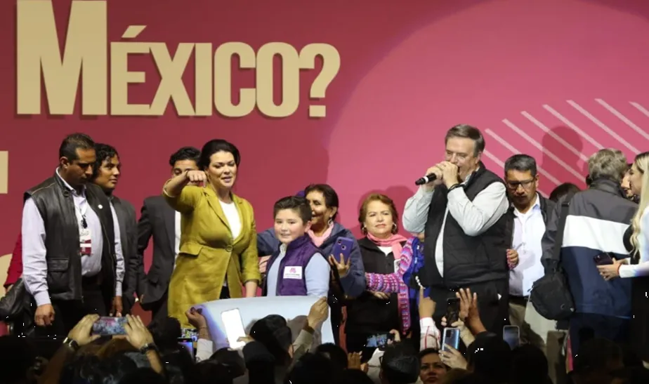 Marcelo Ebrard se dice listo para participar en encuesta de Morena 