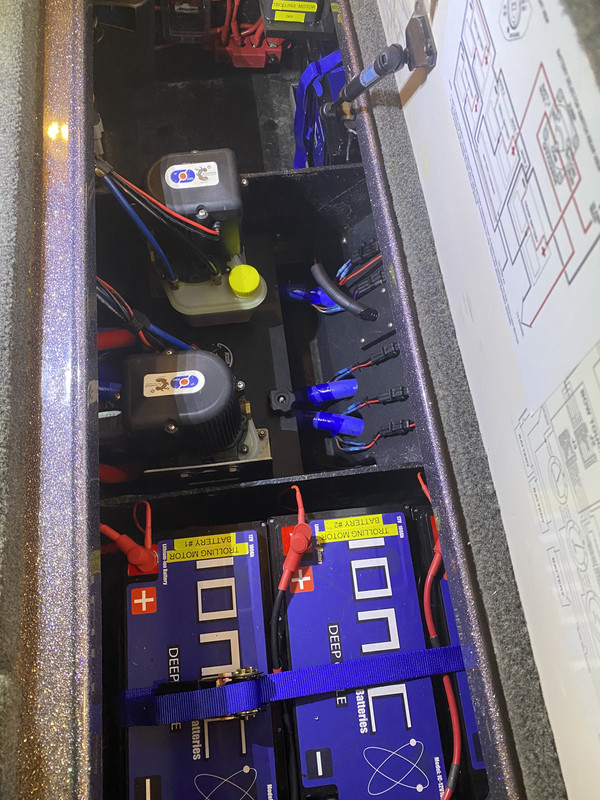 AE1DC1A4-1567-4176-A816-41A566BCDD9E