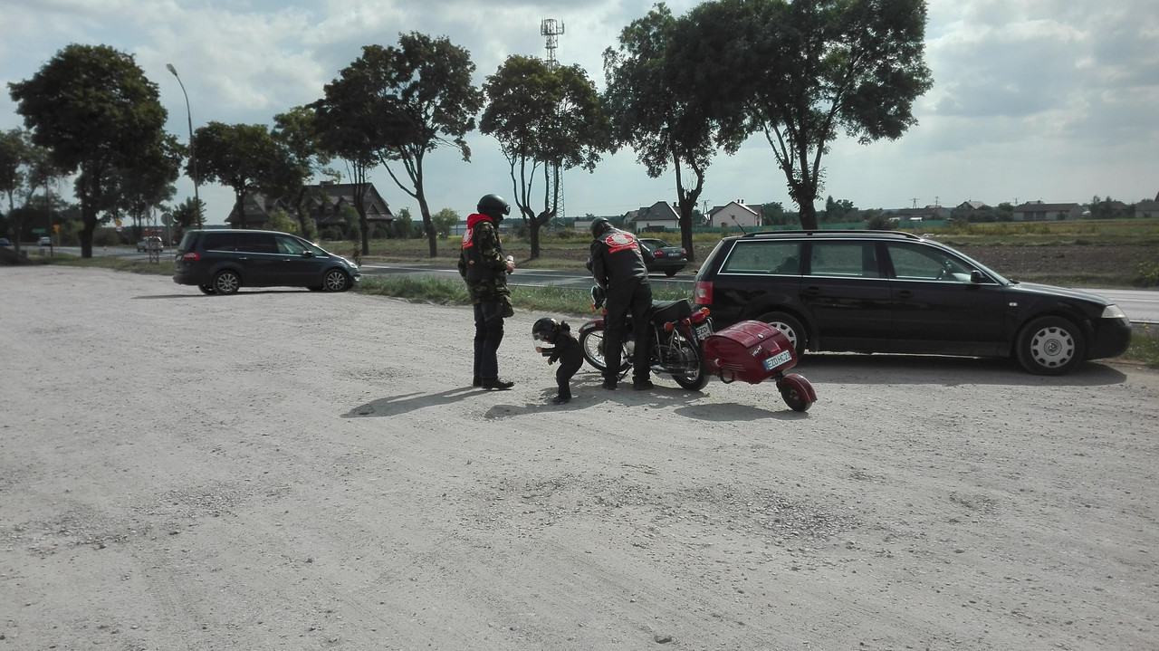 41360608_2122869347927559_6836220503544299520_n