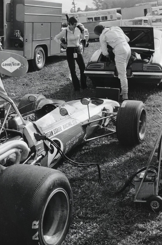 7002_R12_Cannon_HH_BW_1
