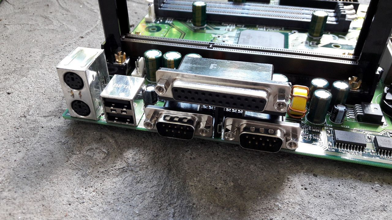 EPOX-EP-61LXA-M-P2-233-49