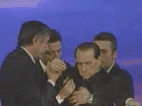 Berlusconi-sviene-Paolo-ruffini-sei-un-pirla.gif