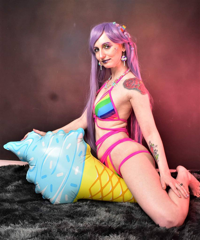 5CE014C4-5B4A-429A-9A21-67C27F938F3B