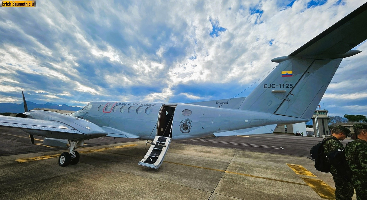 [Imagen: 00-Beechcraft-ESC.jpg]