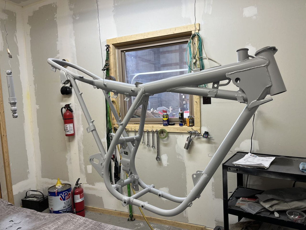 '71 BSA B25SS in prime paint
