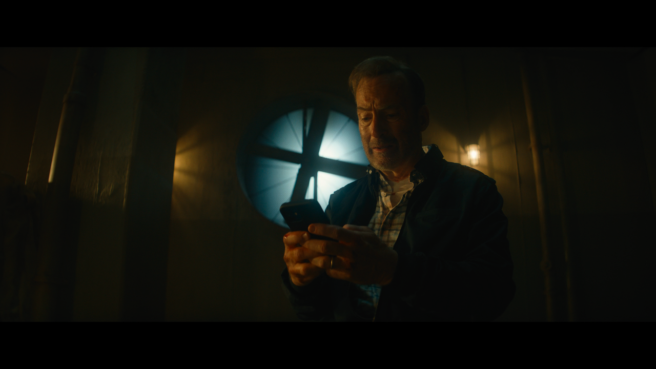 mpv shot Nobody 2 2025 2160p UHD BDRemux HDR DV HEVC Neciporuk 00 04 18 0001