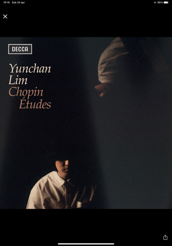 F0-E3-A7-AC-A9-DB-4165-9-E4-F-81-C2-FF2-