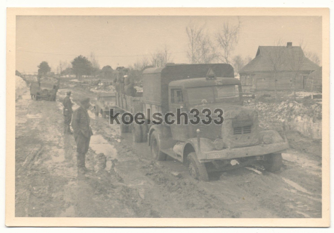 Foto Büssing LKW mit Anhänger und VW Kübelwagen 