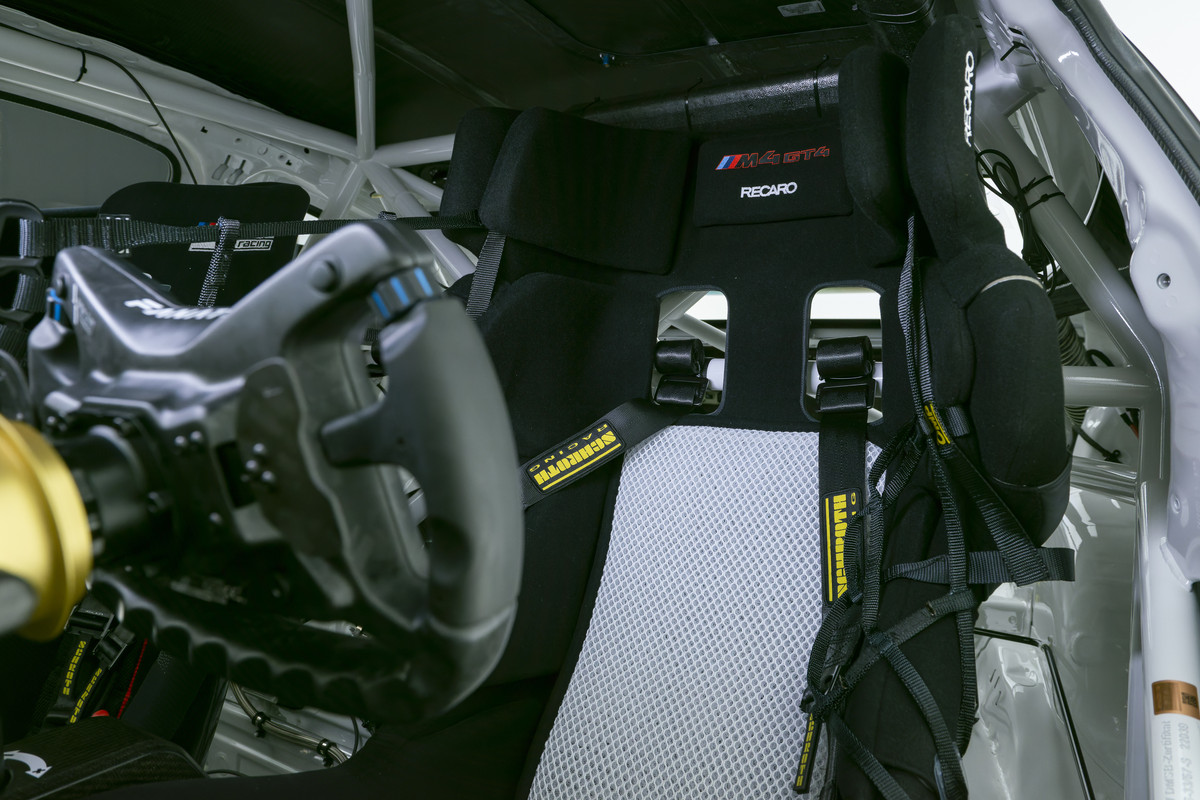 P90498913_highRes_bmw-m4-gt4-bmw-espaa
