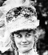 Cybill-Shepherd-b65