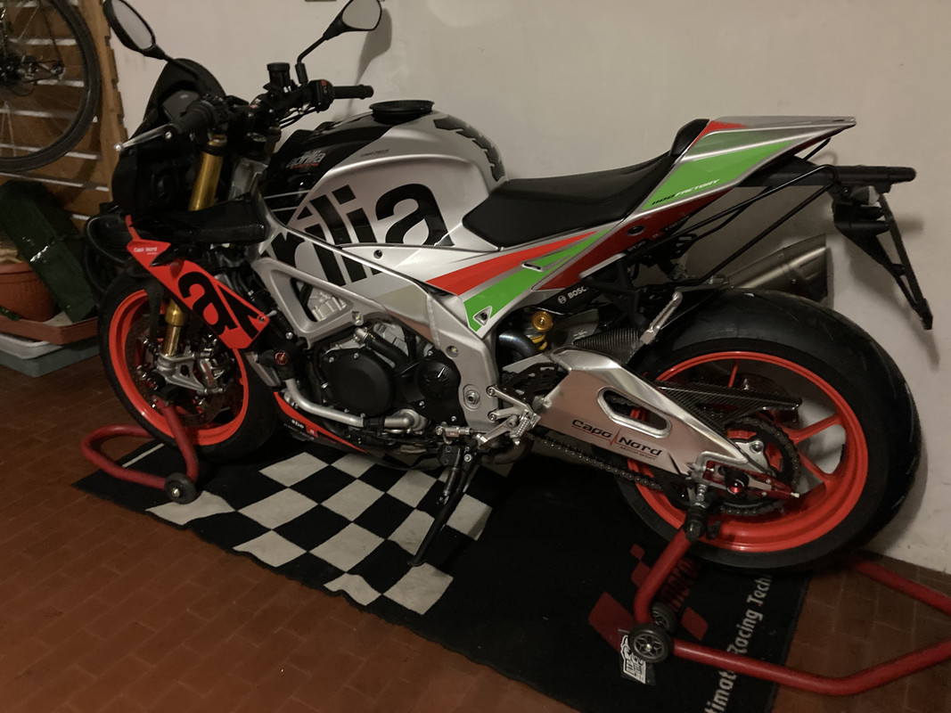 8371CB35-2D9C-4066-9443-C938F8887FDB