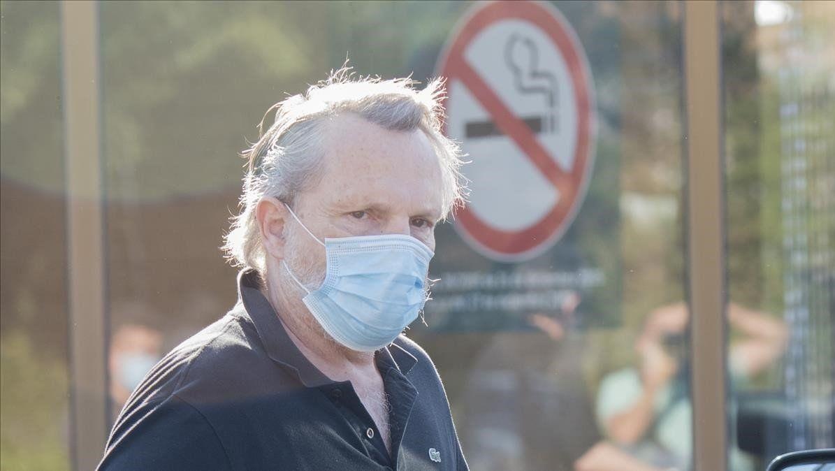 Miguel Bosé no cree en la variante Ómicron