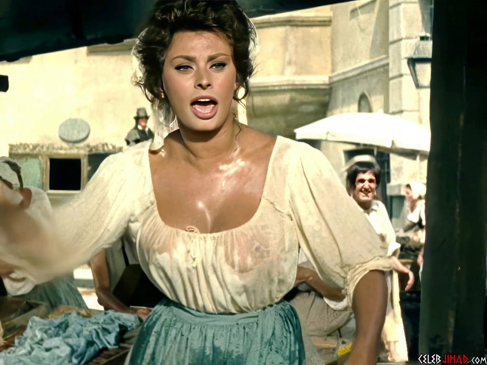 sophia-loren-nude-madame2