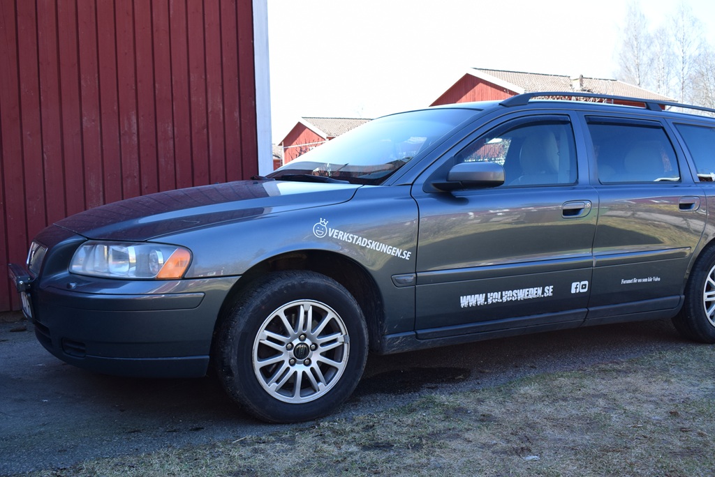 i.postimg.cc/vDRS9L7y/volvosweden-volvo-V70-dekaltrim-verkstadskungen.jpg