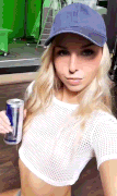 Dee-Vine-GIF008