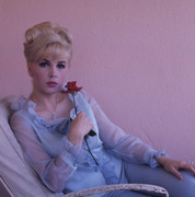 Stella-Stevens-c05
