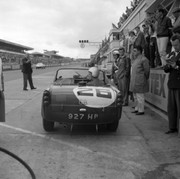 24 HEURES DU MANS YEAR BY YEAR PART ONE 1923-1969 - Page 53 61lm26-TR4-S-Peter-Bolton-Keith-Ballisat-12