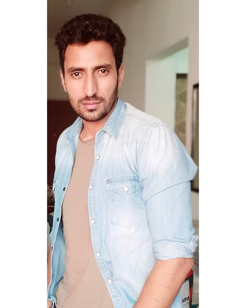 [Image: i0ua74tfwl6r.jpg]