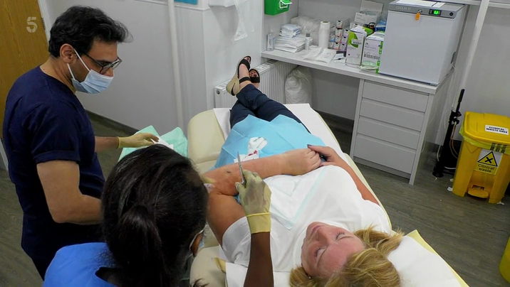 [Image: pdl7s6ip4hs1.png]