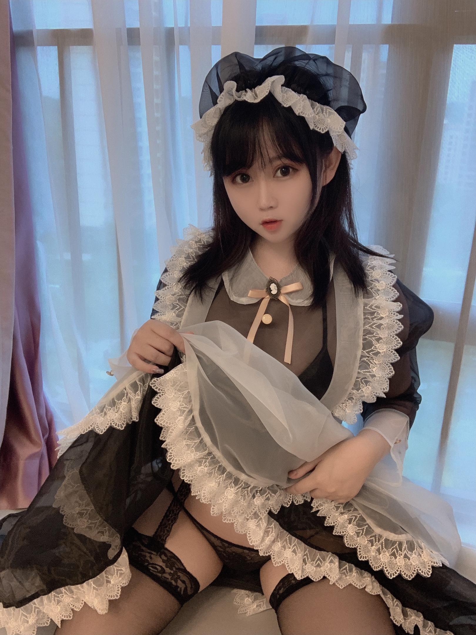 是依酱呀 NO.001 透明女仆 1