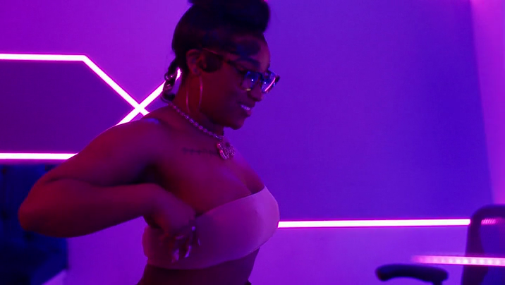 [Image: c37e9mku3sji.png]