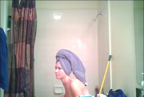[Image: Voyeur33225151148.jpg]