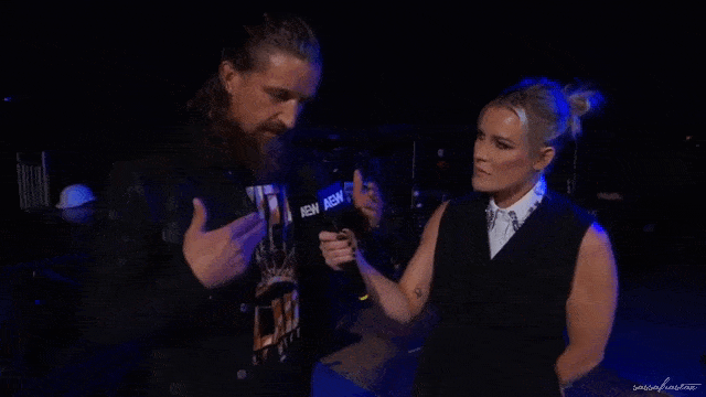 aew_20241106_white_hangmanpage_segment1