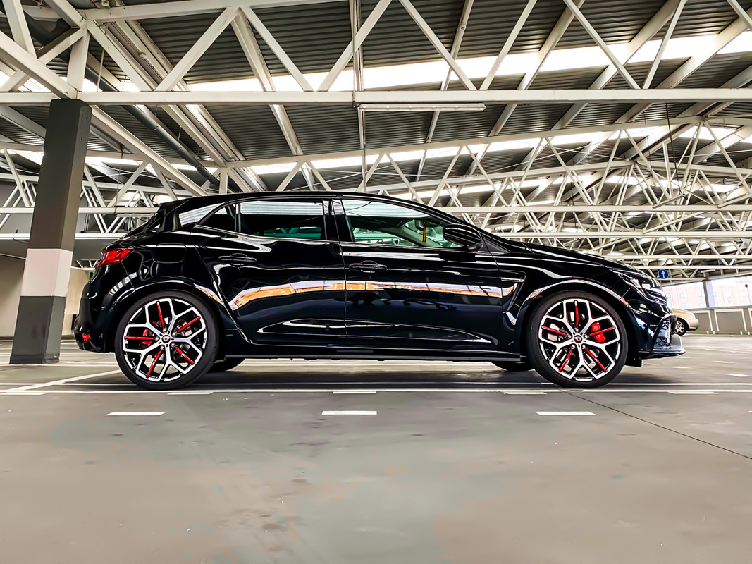 C6E42DA1-3FAA-4846-855E-1D40AA8D8331