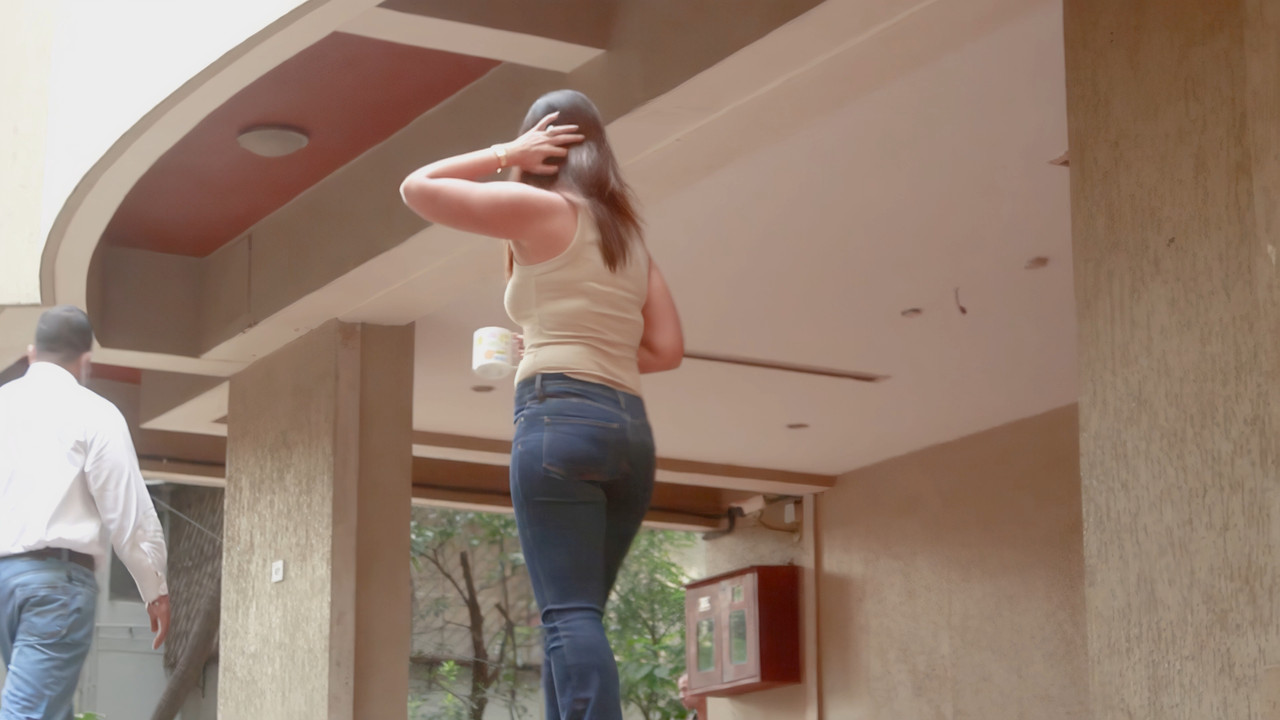 Kareena Kapoor Khan Ass 4k.mp4_snapshot_00.25.691