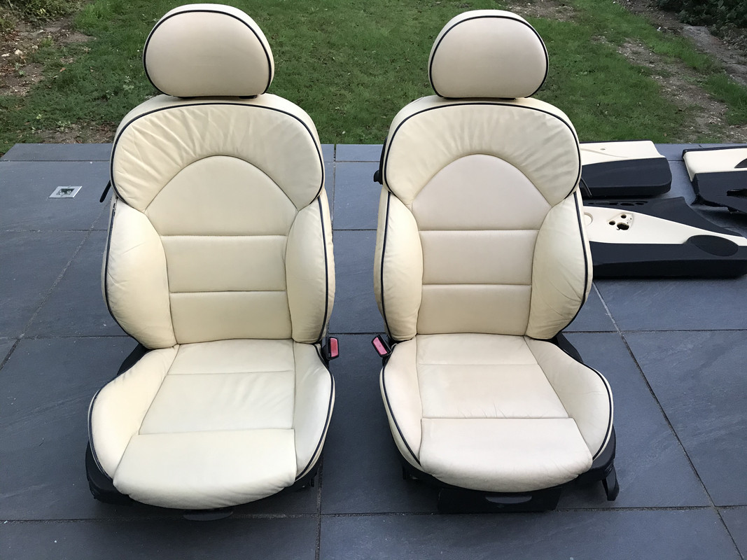 E3A8CA3B-2642-4212-807D-72396DB80DAB