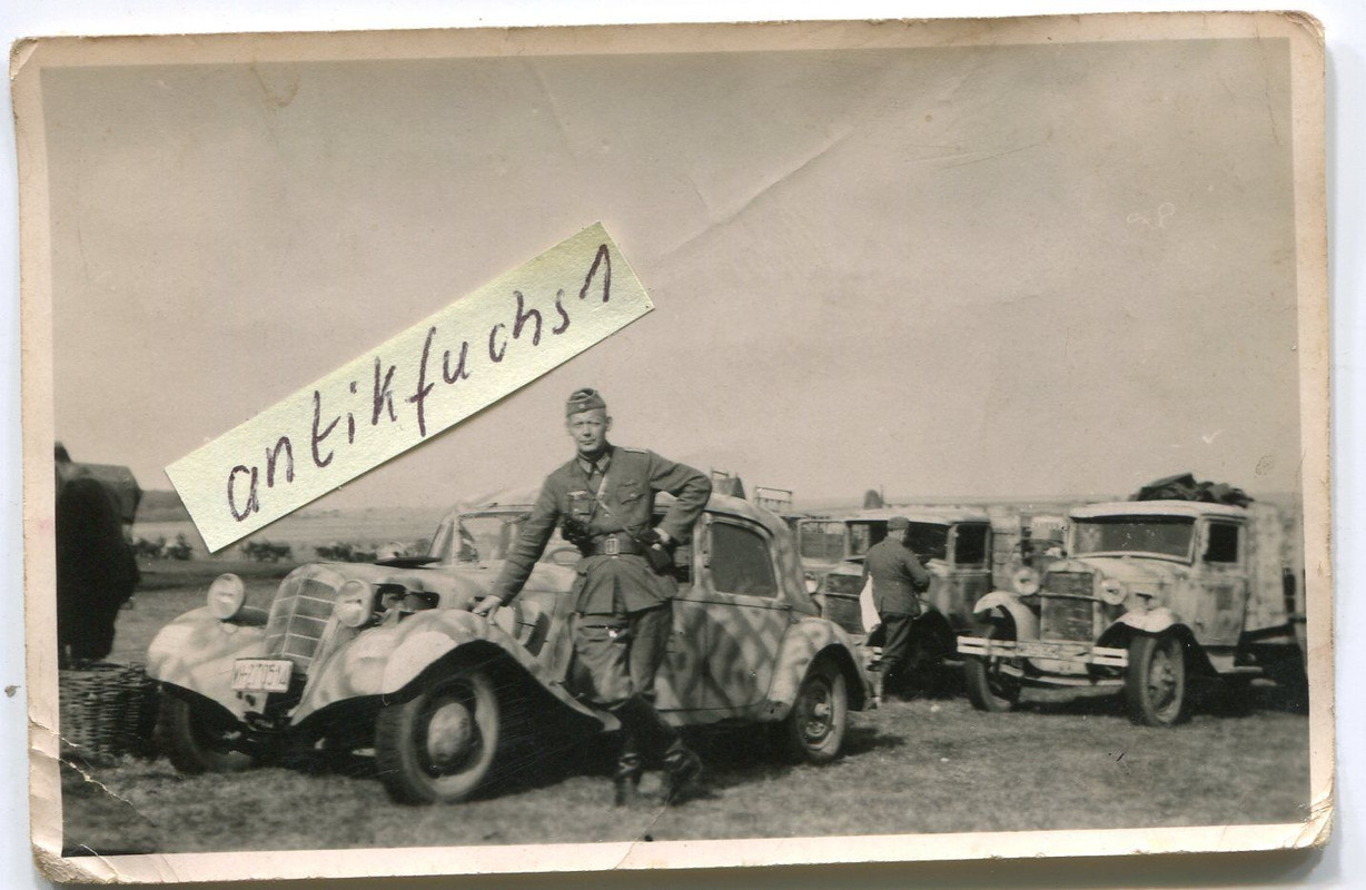 Beute PKW und LKW`s mit spätem Tarnanstrich 1943