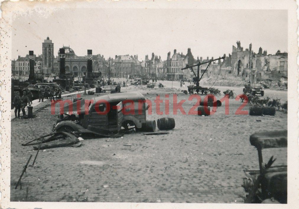 Foto, Wehrmacht, zerstörte Hafenstadt in Frankre