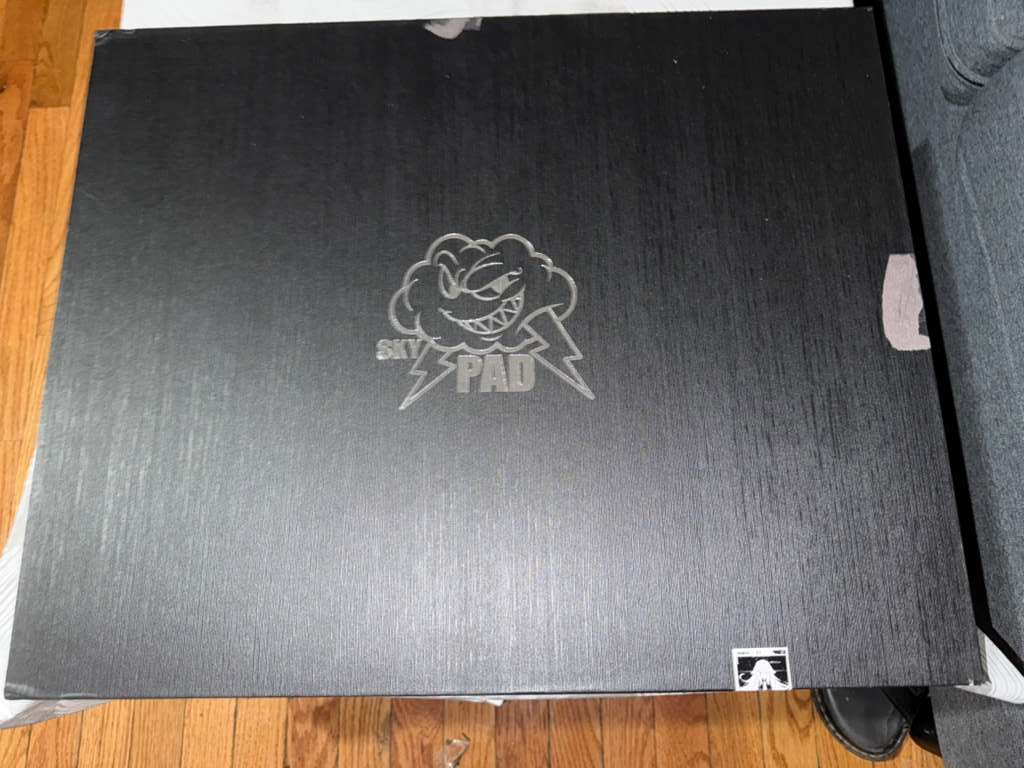 SKYPAD Shiny SORA 3.0 XL Limited Edition Gaming Glass Mouse Pad